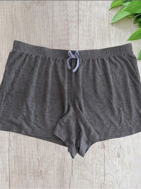 Jane and Bleecker Women’s Gray Comfy Sleep Shorts, Small